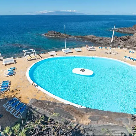 Terrace On The Sea דירה *