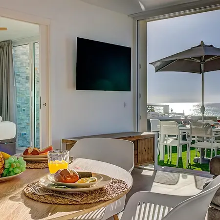 Terrace On The Sea קיאו סלבאחה