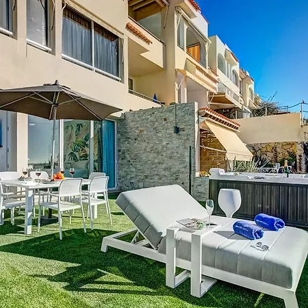 Terrace On The Sea Apartment